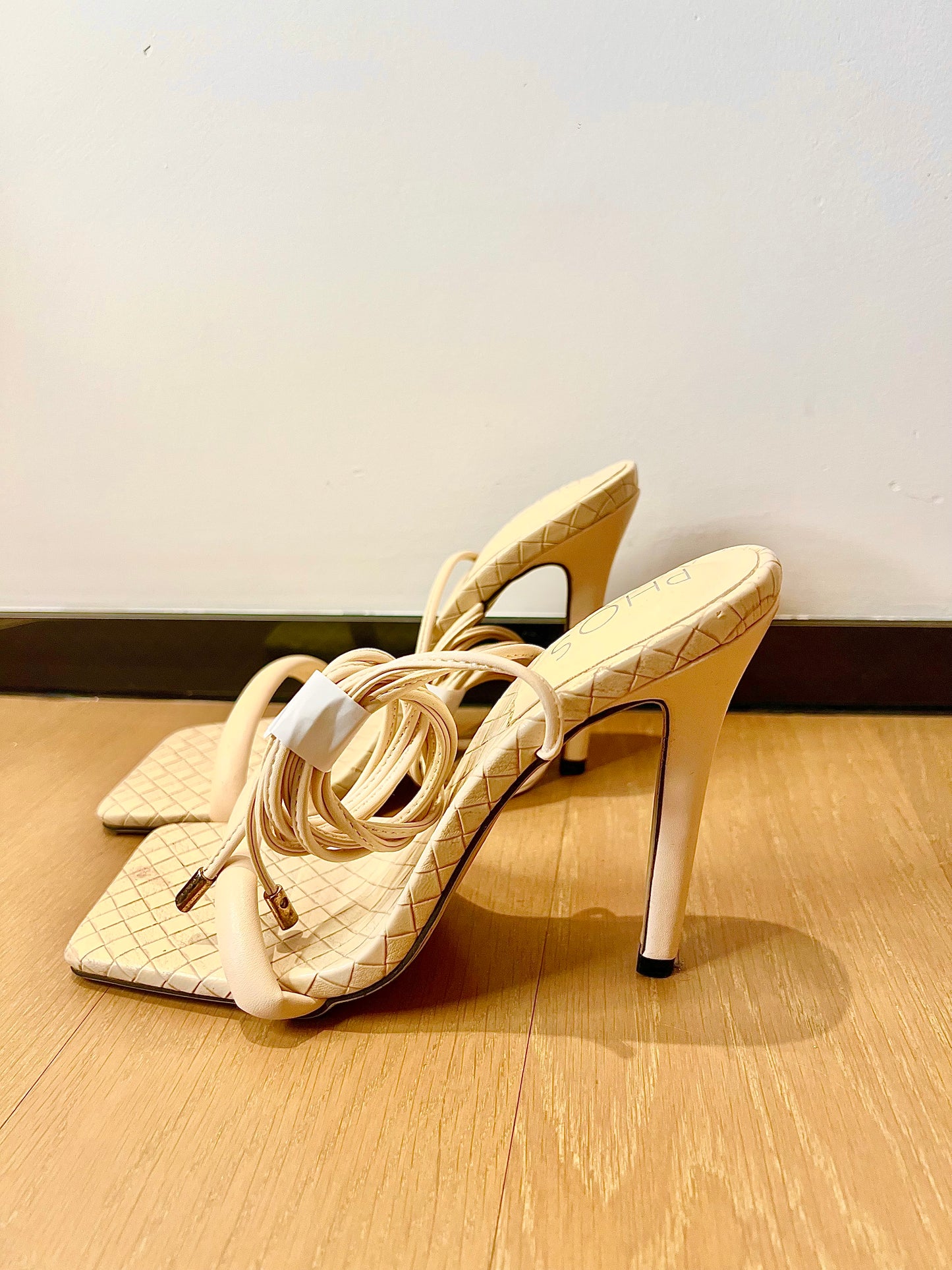 Lady heels