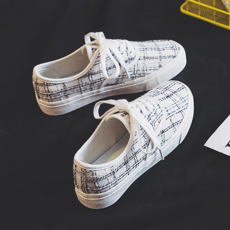 Lady draft canvas shoes (must take 100)
