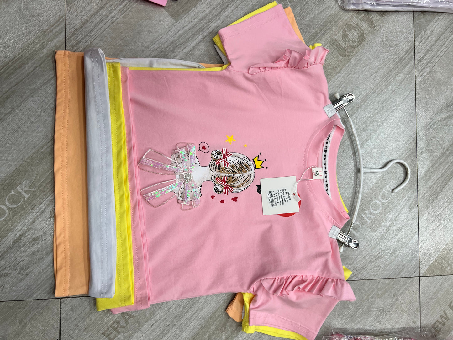 Baby girl fashion top (must take 100)