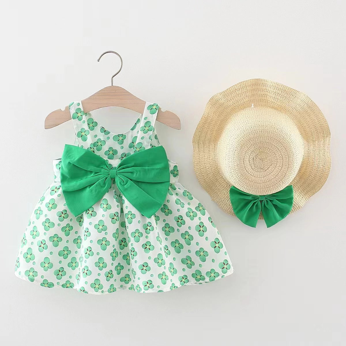 Baby girl hat dress (must take 100)