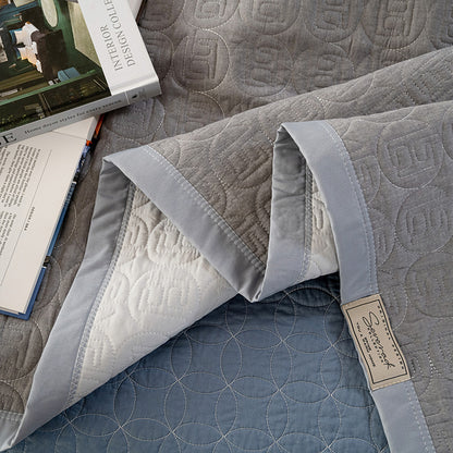 Quilted bedsheet (must take 30)