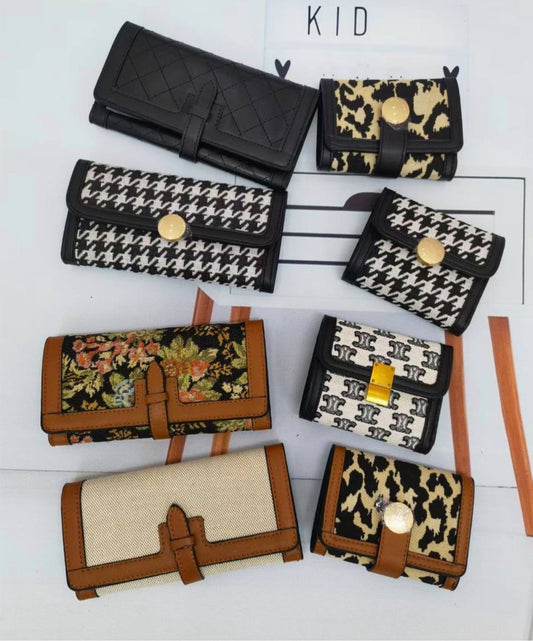 Leather wallet-pochi buyers (must take 100)