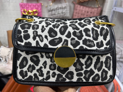Beauty Nainai Pochi buyers (must take 100)